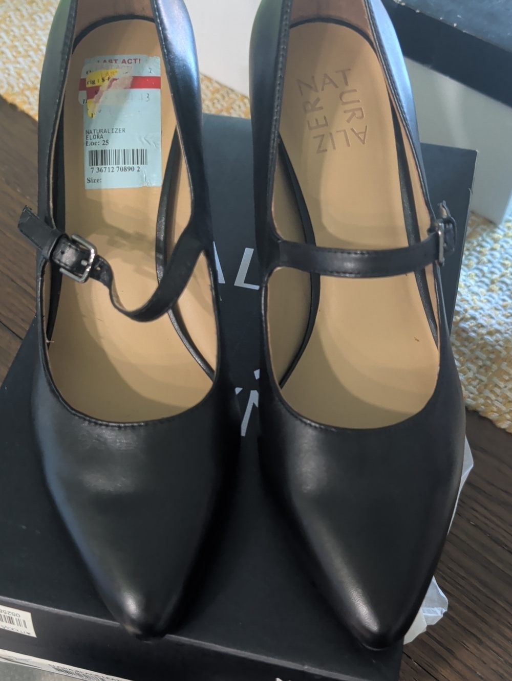 Brand New Naturalizer Black Mary Jane Pointed Toe Pumps